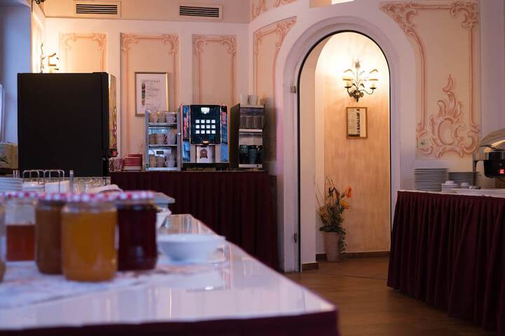 Breakfast/Coffee Service 50 of 74