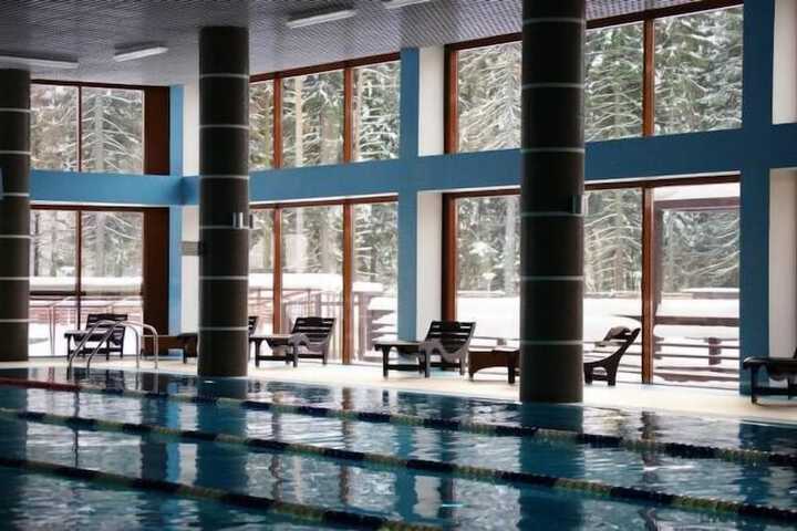 Pool 53 of 123
