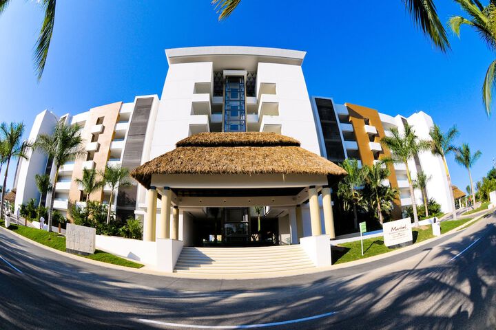 Hotel 243 of 251