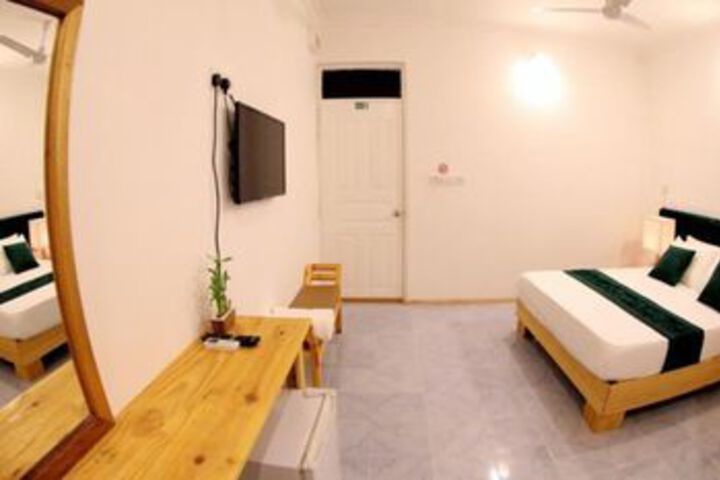 Room 14 of 26