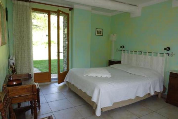 Photo 15