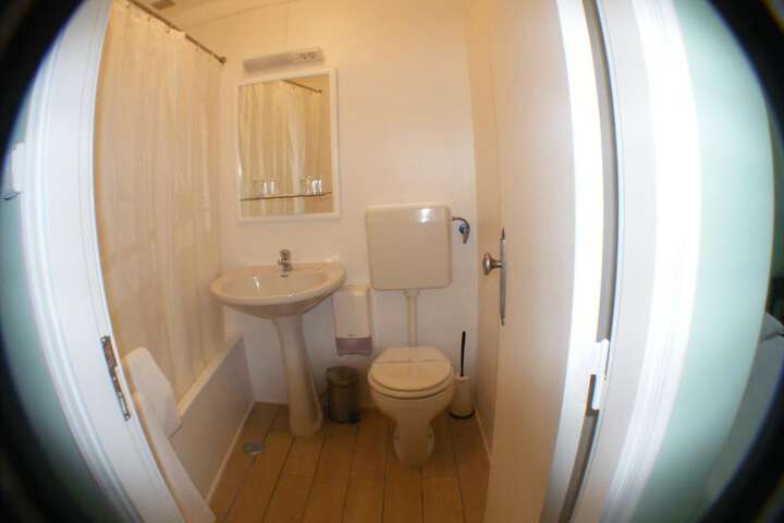 Room 28 of 55