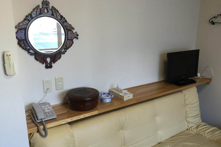 Room 19 of 60
