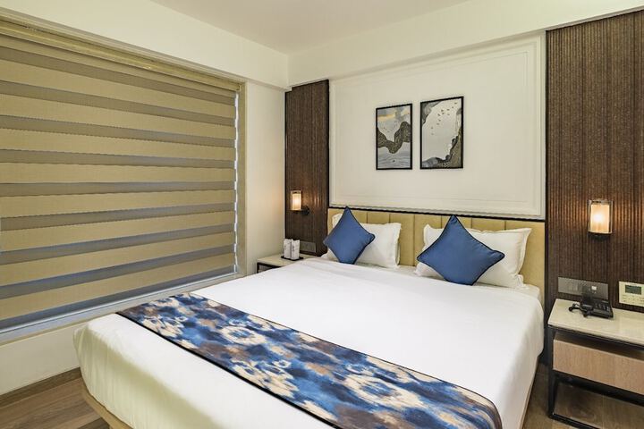Room 7 of 29