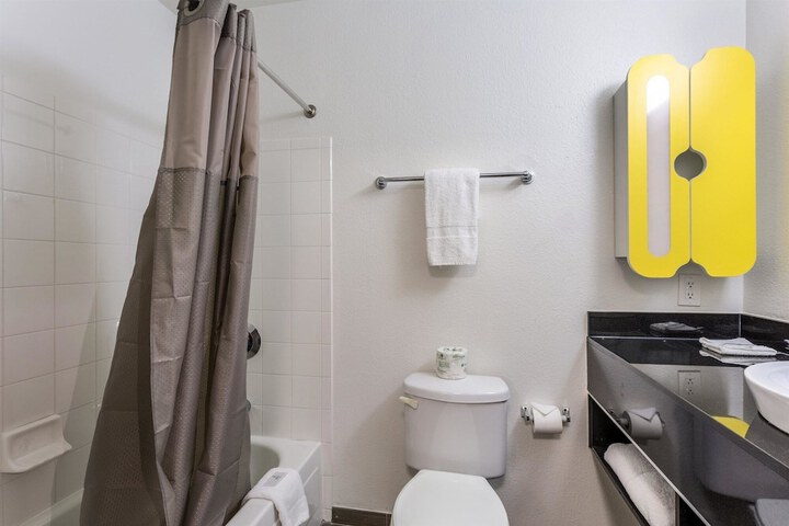 Clean Restrooms