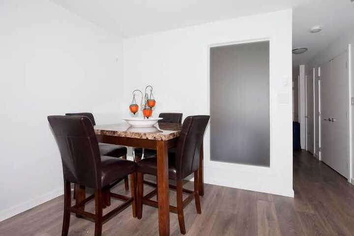 Room 3 of 21