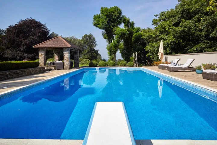 Pool 12 of 16