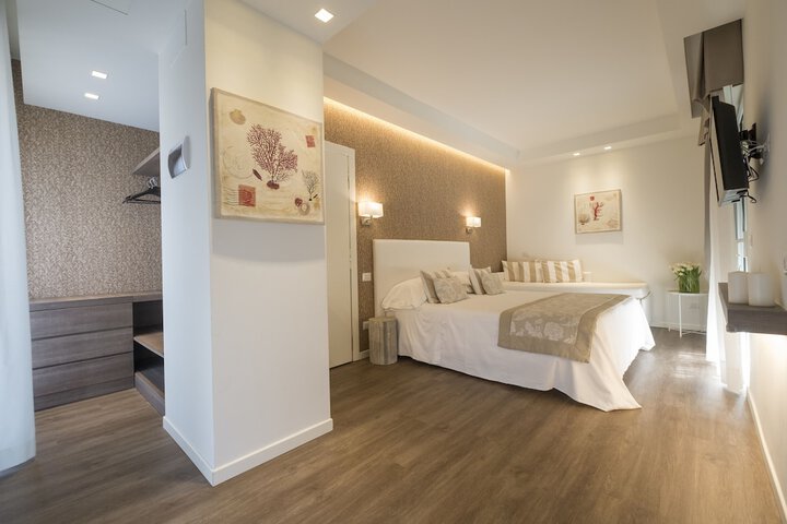 Room 48 of 99