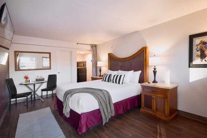 Room 5 of 22