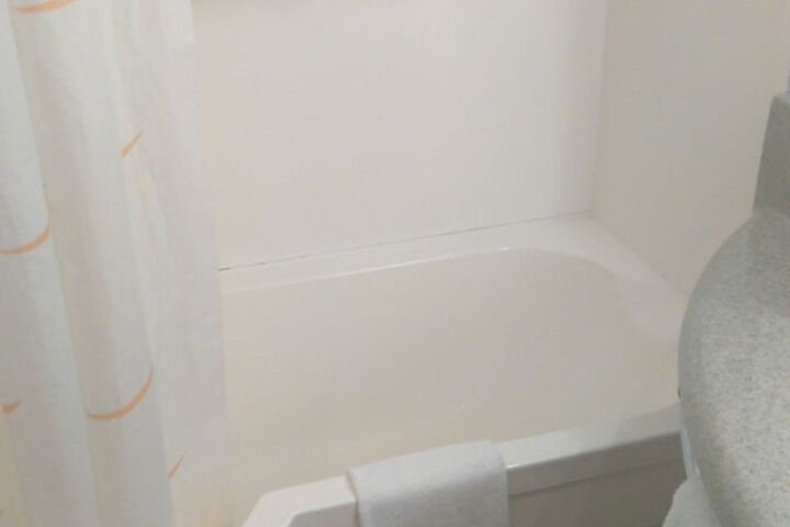 Room 74 of 209