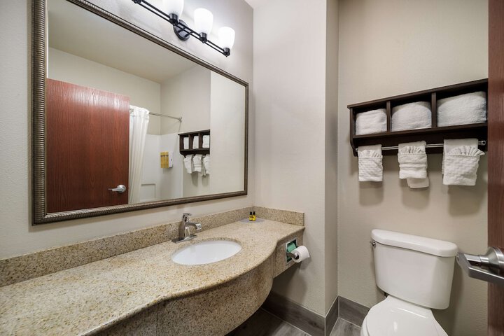 2 Queen Beds Flat Screen Television Microwave and Refrigerator High Speed Internet A (11 of 14)