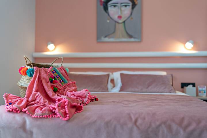 Room 10 of 46