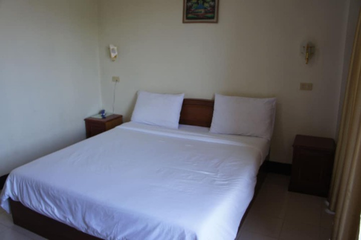 Room 8 of 26