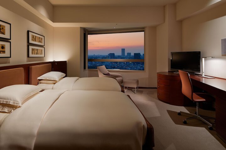 Room 40 of 216