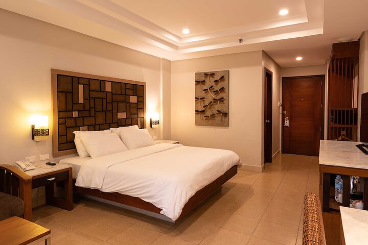 Room 19 of 68