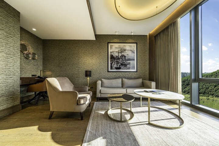 Room 52 of 202