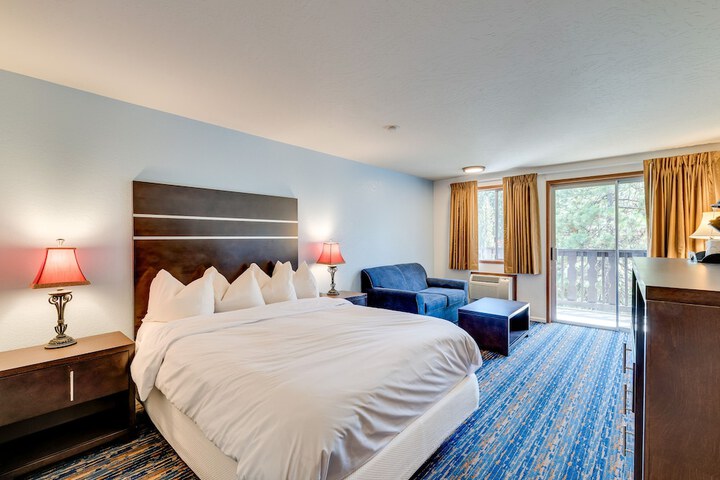Room 8 of 42