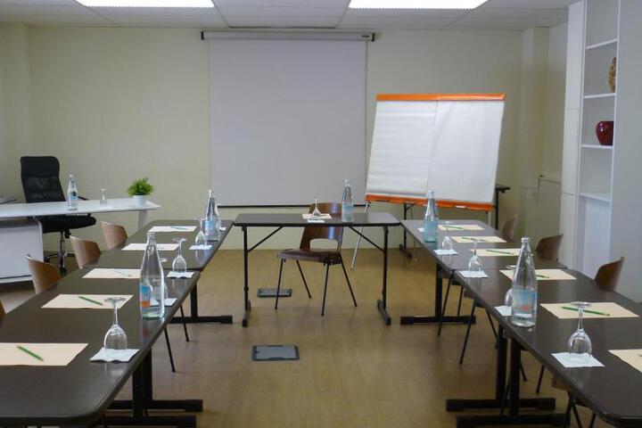 Photo 12