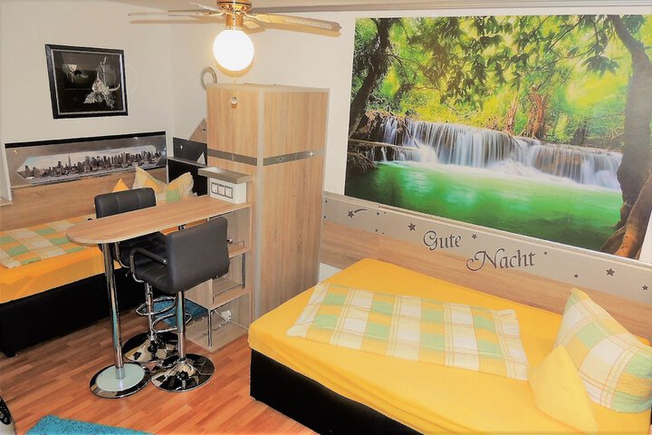 Room 92 of 272