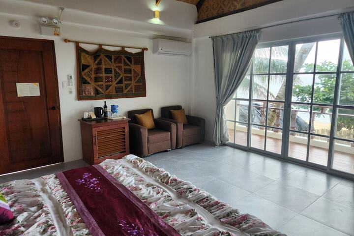 Room 34 of 71