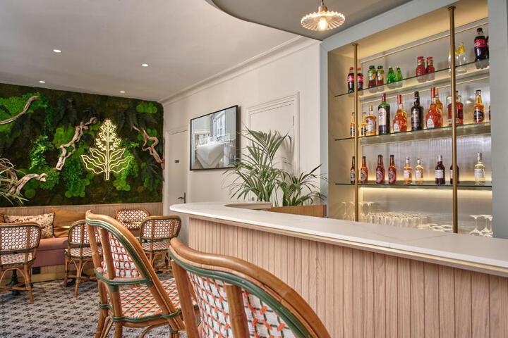 Bar/lounge