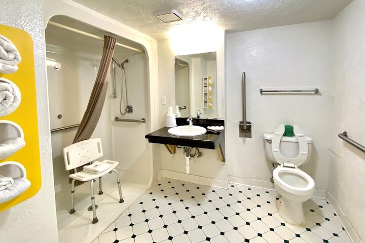 Bathroom amenities