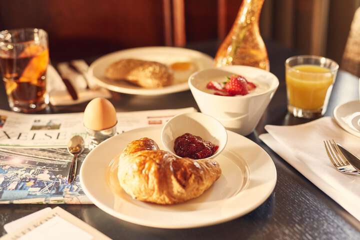 Breakfast/Coffee Service 96 of 125