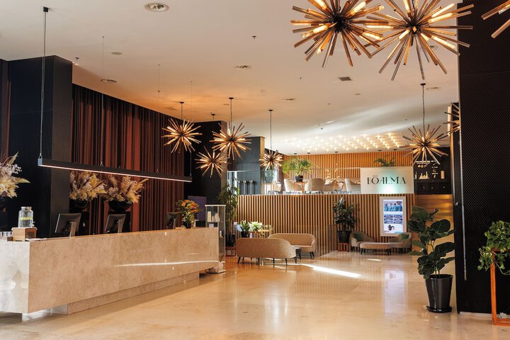 Hotel Interior 4 of 91