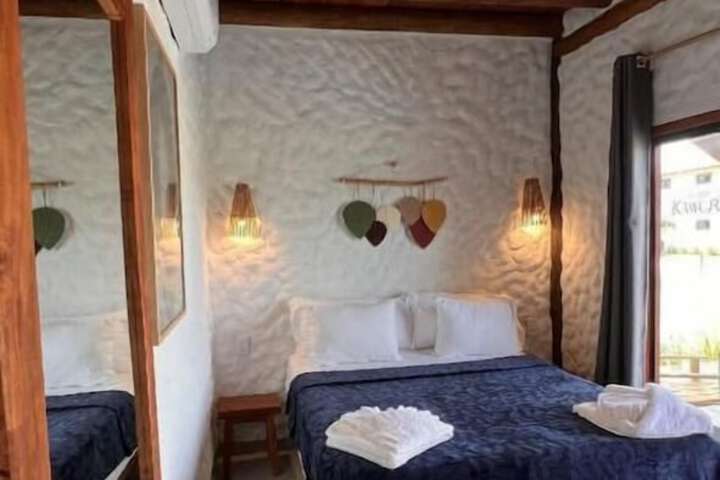 Room 4 of 11