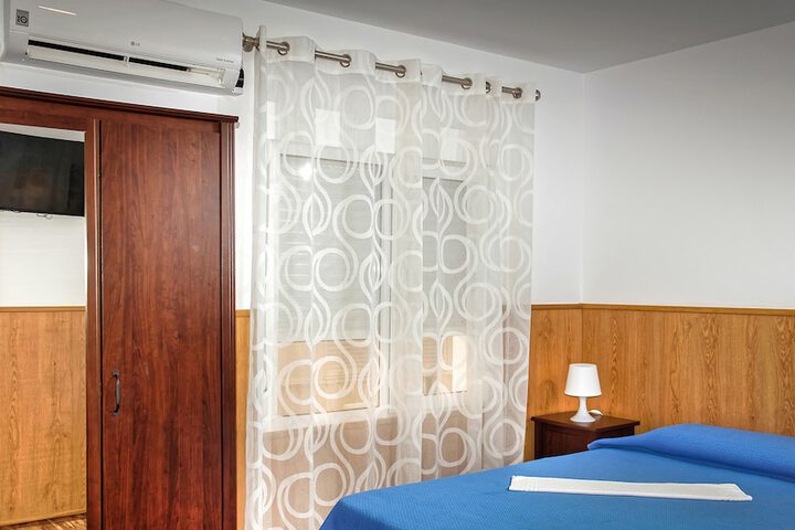 Room 18 of 38