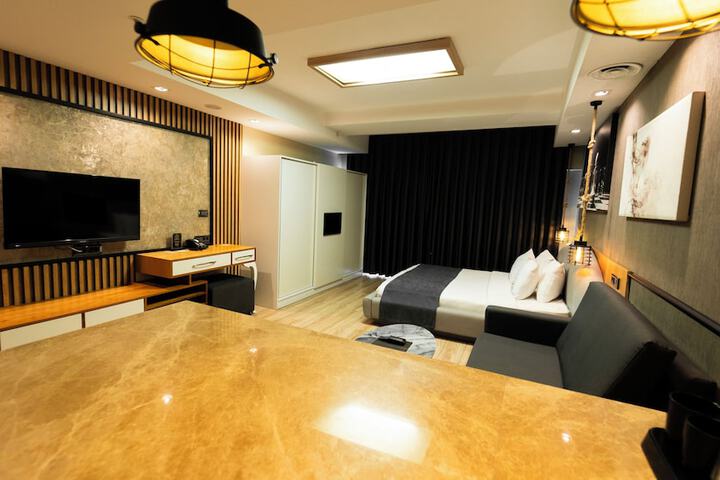 Room 74 of 149