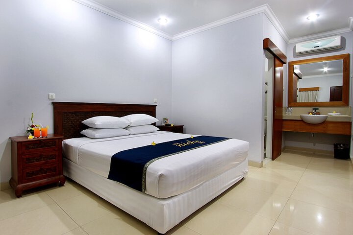 Room 9 of 91