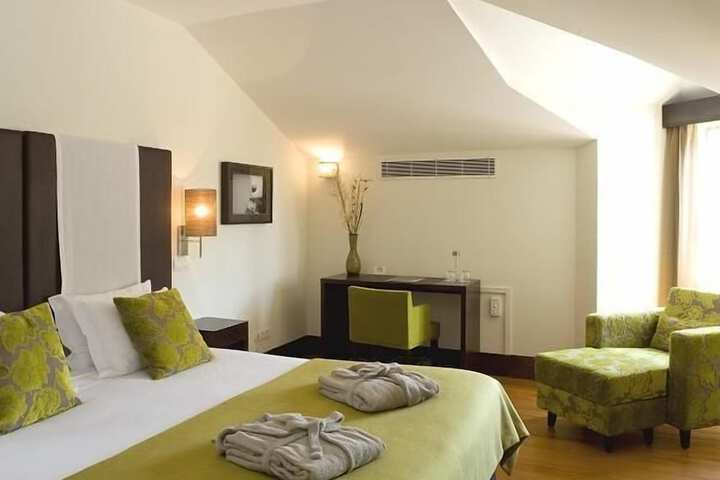 Room 21 of 65