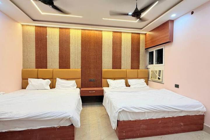 Room 18 of 34