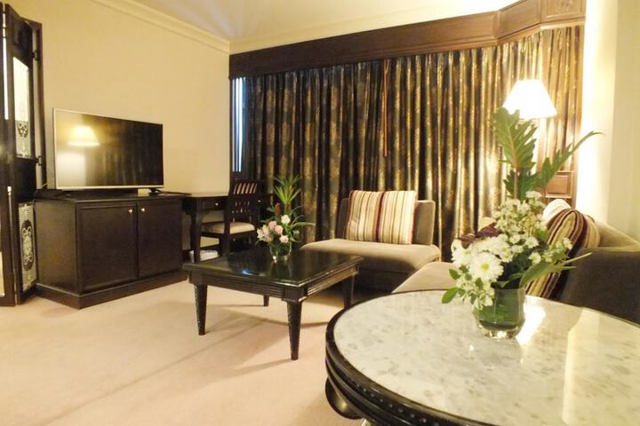 Room 7 of 42