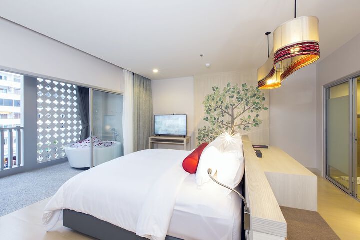 Room 10 of 220