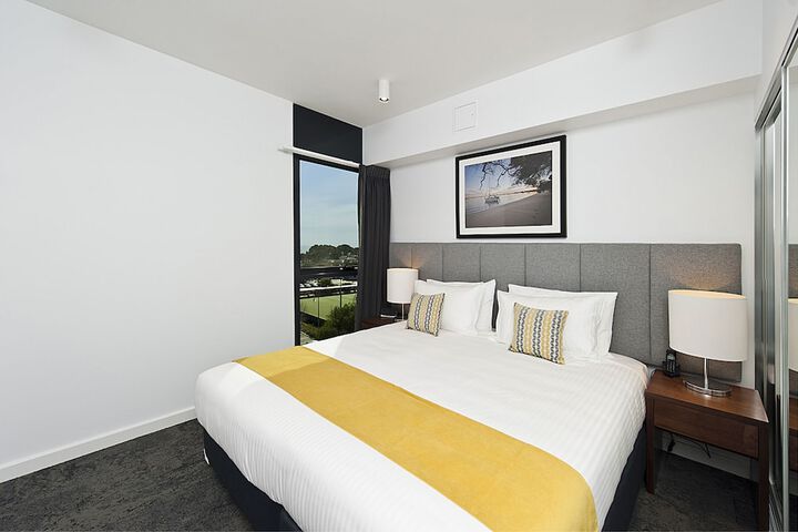 Room 4 of 27