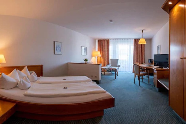 Room 46 of 93