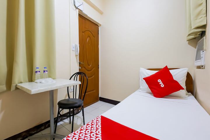 Room 14 of 34