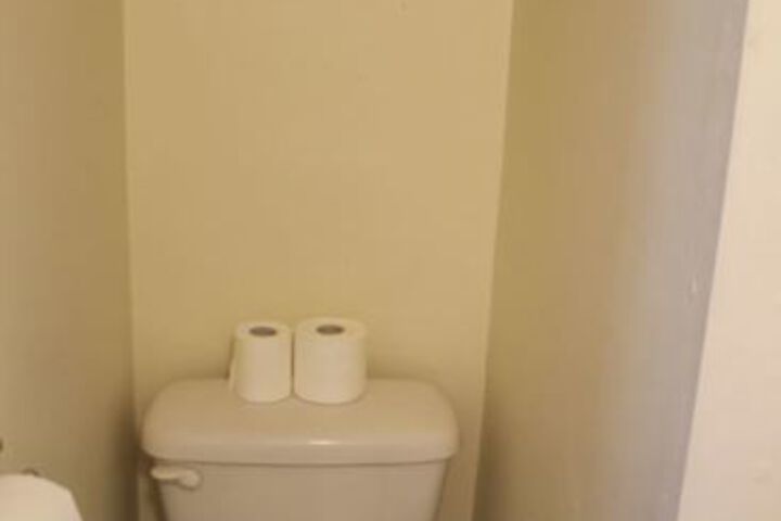 Room 33 of 44