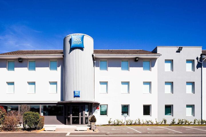 Hotel 8 of 9