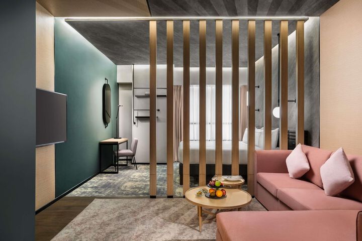Room 14 of 29