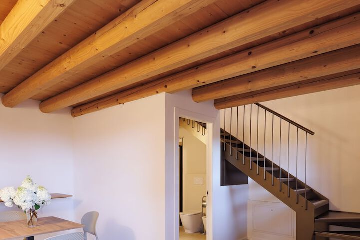 Room 15 of 36