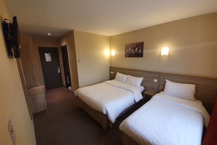 Room 16 of 55
