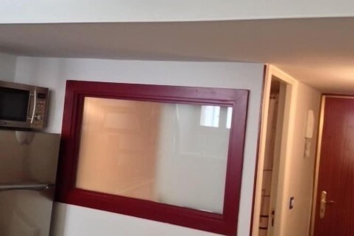 Room 28 of 109