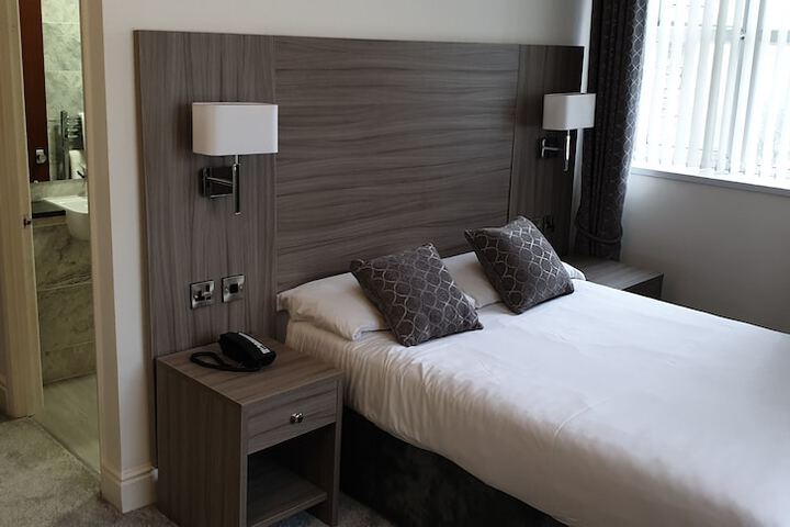 Room 30 of 75