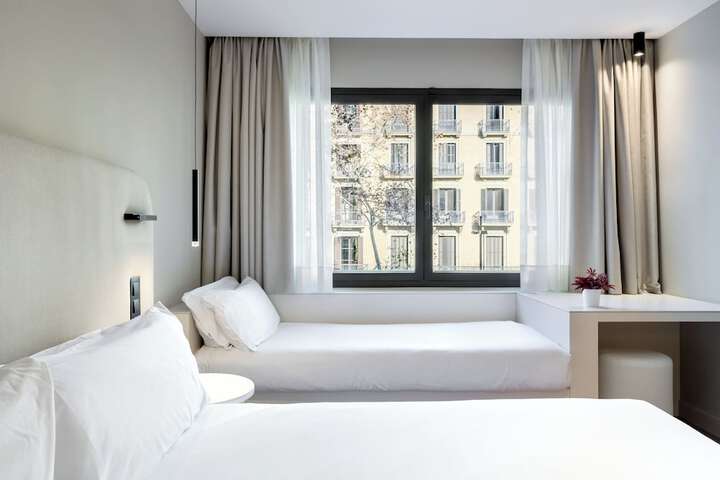Room 48 of 109