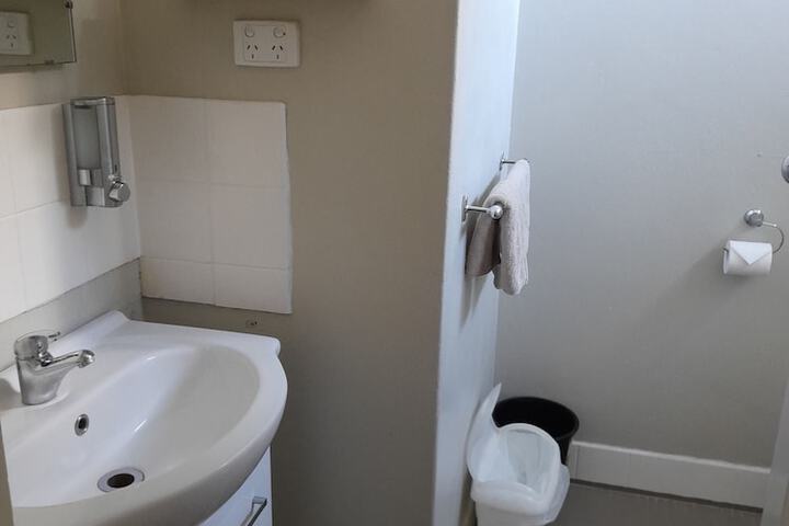 Room 65 of 86