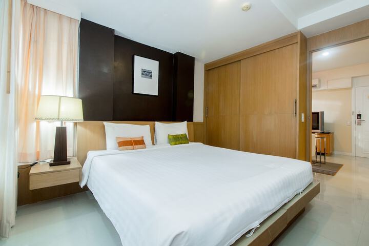Room 27 of 88
