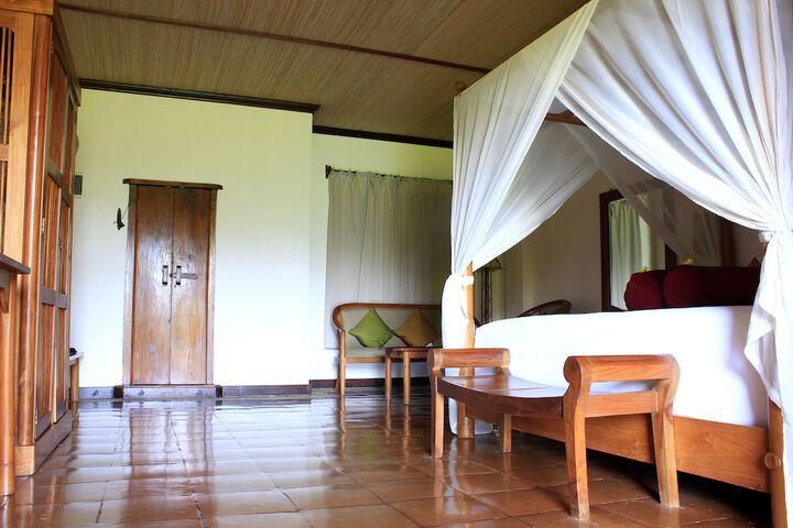 Room 16 of 81
